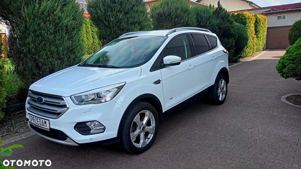 Ford Kuga 2.0 TDCi 4x4 Titanium - 4
