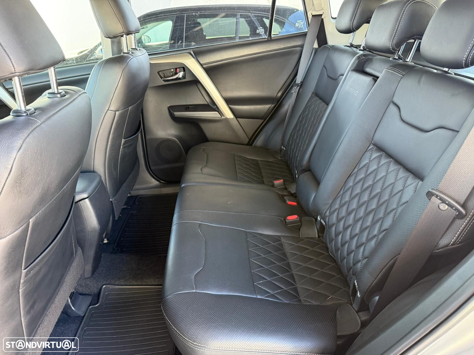 Toyota RAV4 2.0 D-4D Comfort+P.Sport - 21