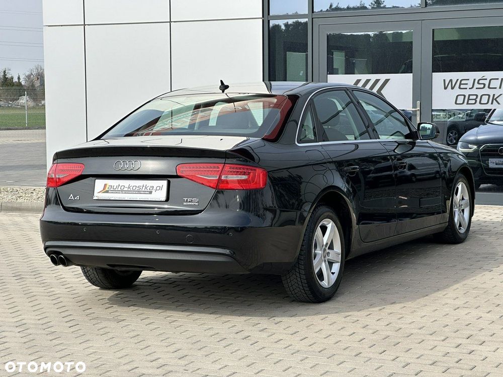 Audi A4 Limousine 1.8 TFSI quattro Attraction - 7