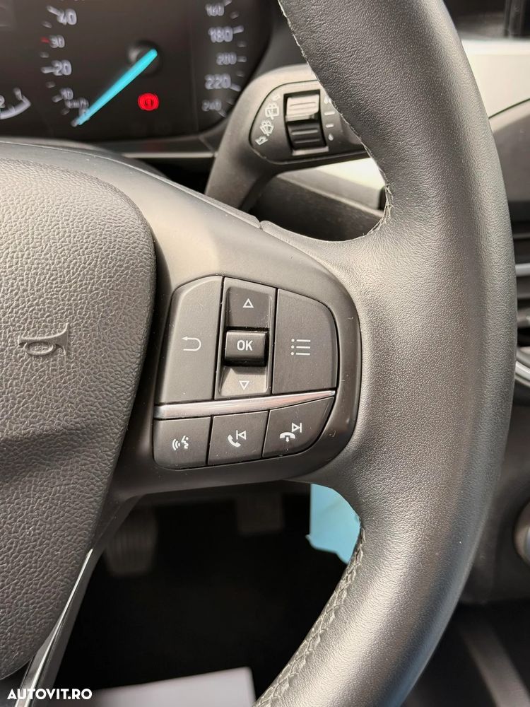 Ford Focus 1.0 EcoBoost Active Business - 28