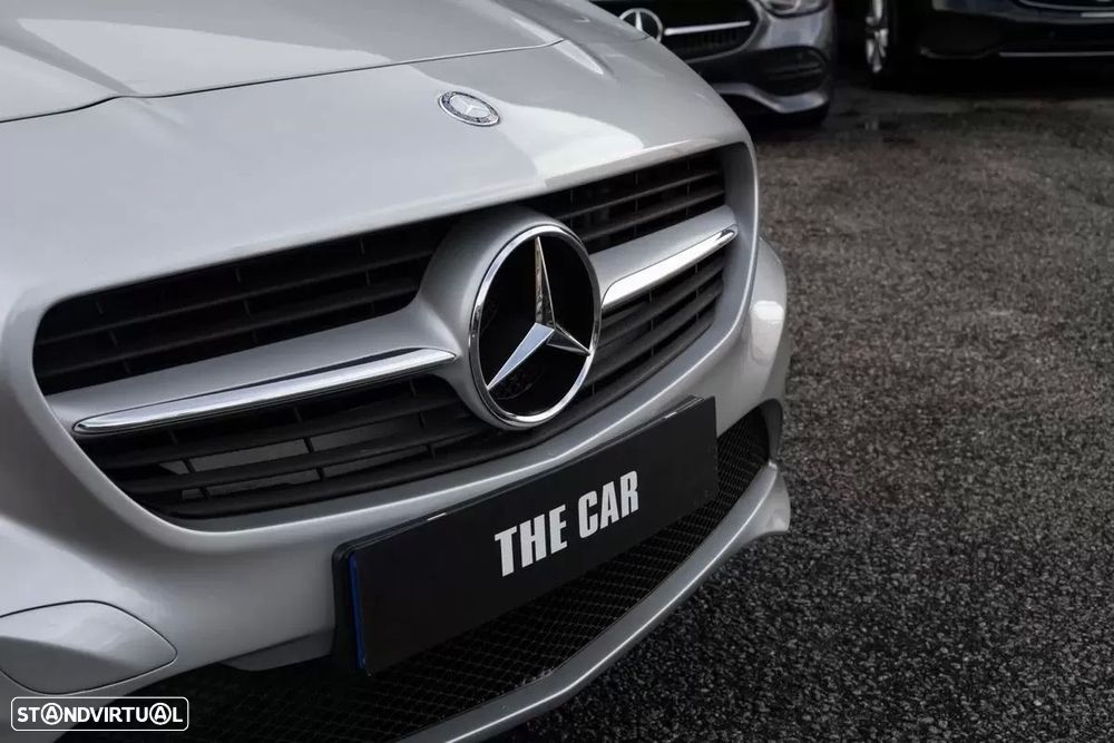 Mercedes-Benz CLA 180 d Shooting Brake - 6