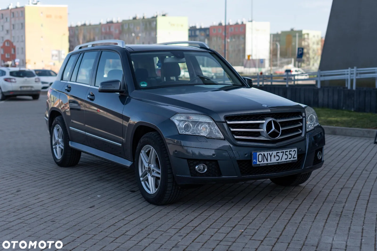 Mercedes-Benz GLK - 2