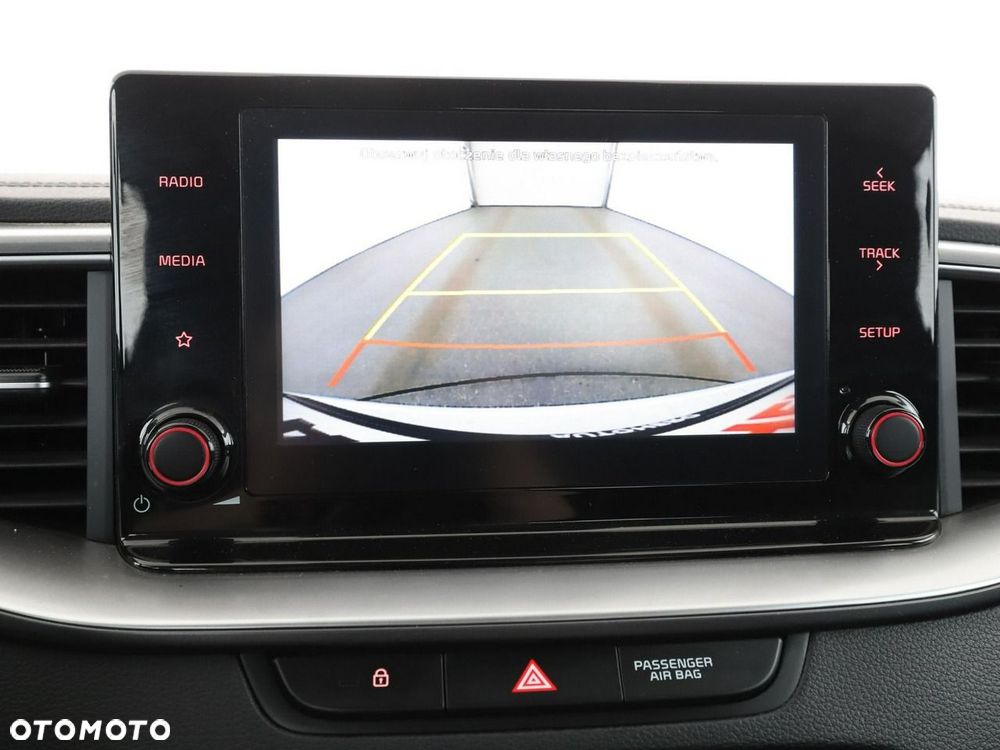 Kia XCeed 1.0 T-GDI M - 25