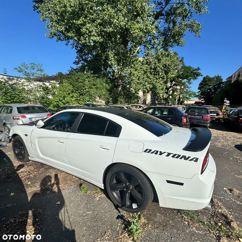 Dodge Charger - 3