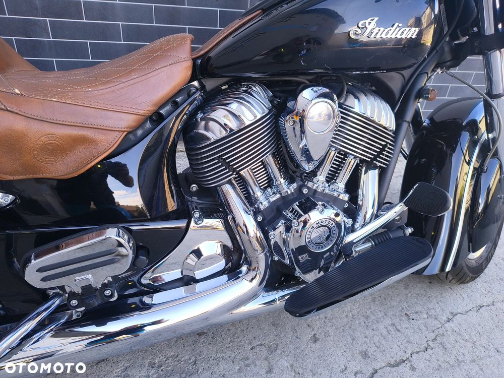 Indian Roadmaster - 16