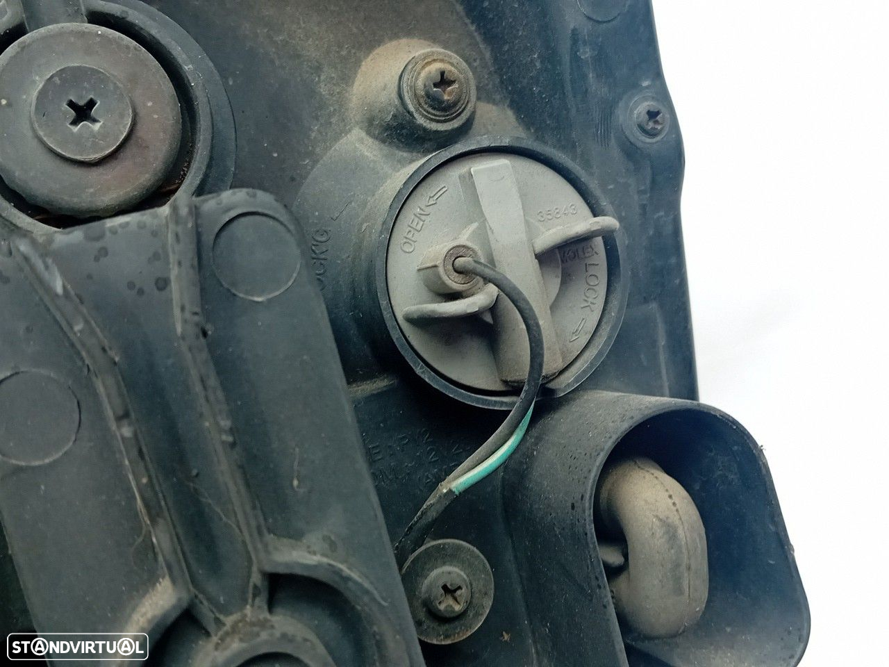 Ótica / farol direita KIA Carens II (FJ) - 3