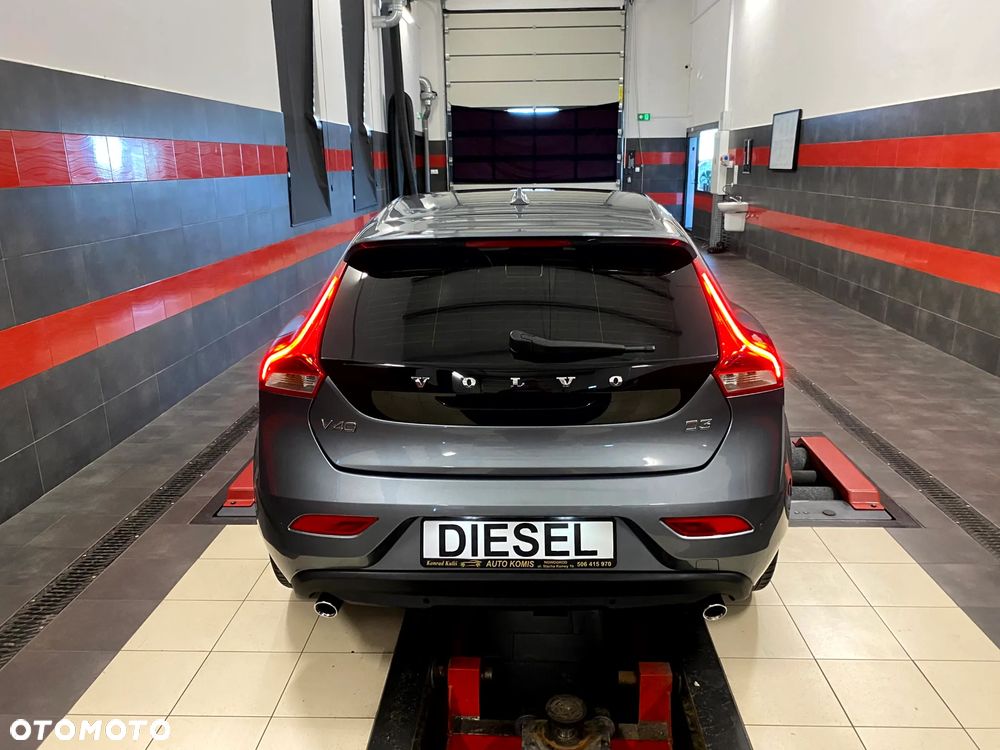 Volvo V40 D3 Drive-E Momentum - 12