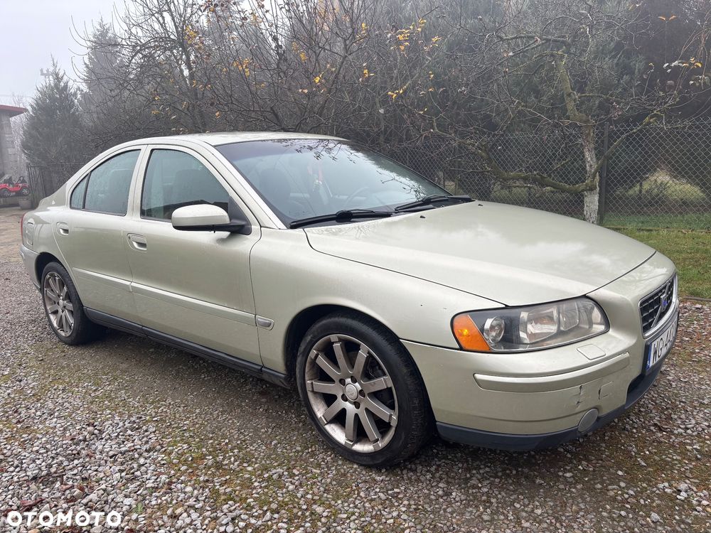 Volvo S60 2.4 D5 - 1