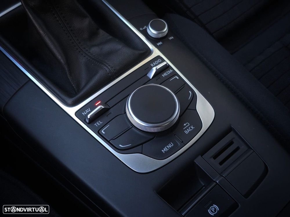 Audi A3 Sportback 1.6 TDI Ambition - 18