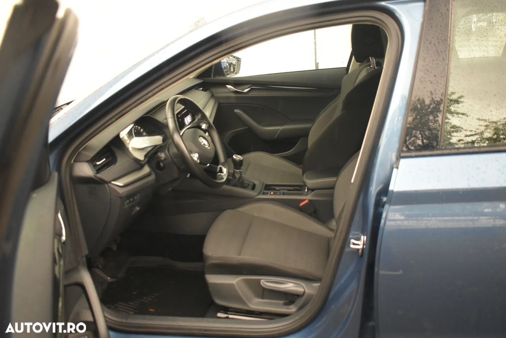 Skoda Octavia 2.0 TDI Ambition - 9
