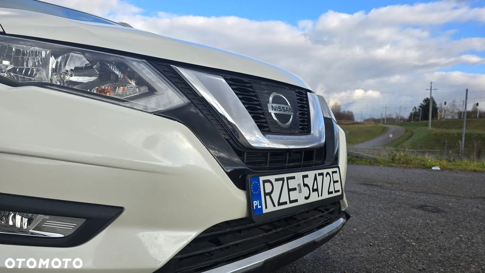 Nissan Rogue - 12