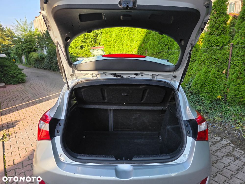 Hyundai i30 1.4 CRDi Comfort - 14