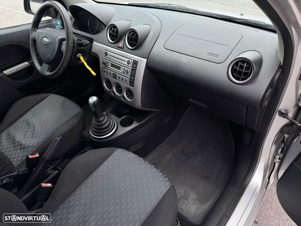 Ford Fiesta 1.25 Ambiente - 7
