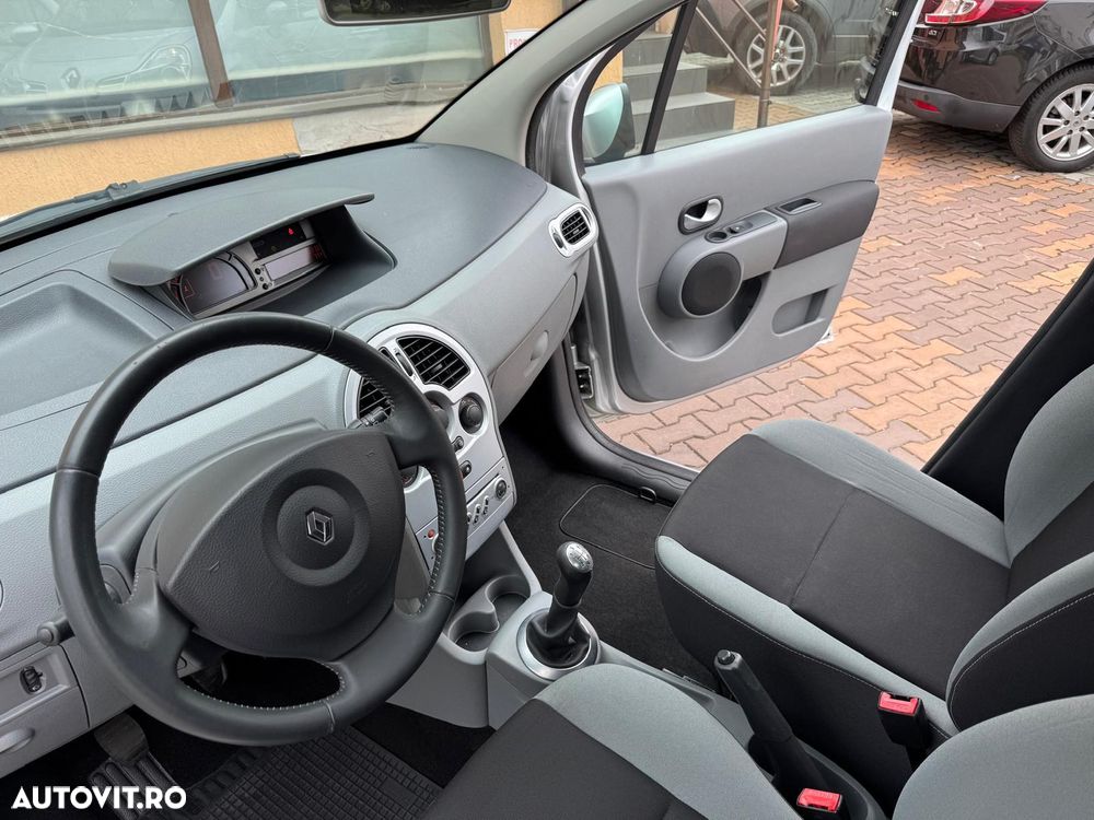 Renault Modus - 9