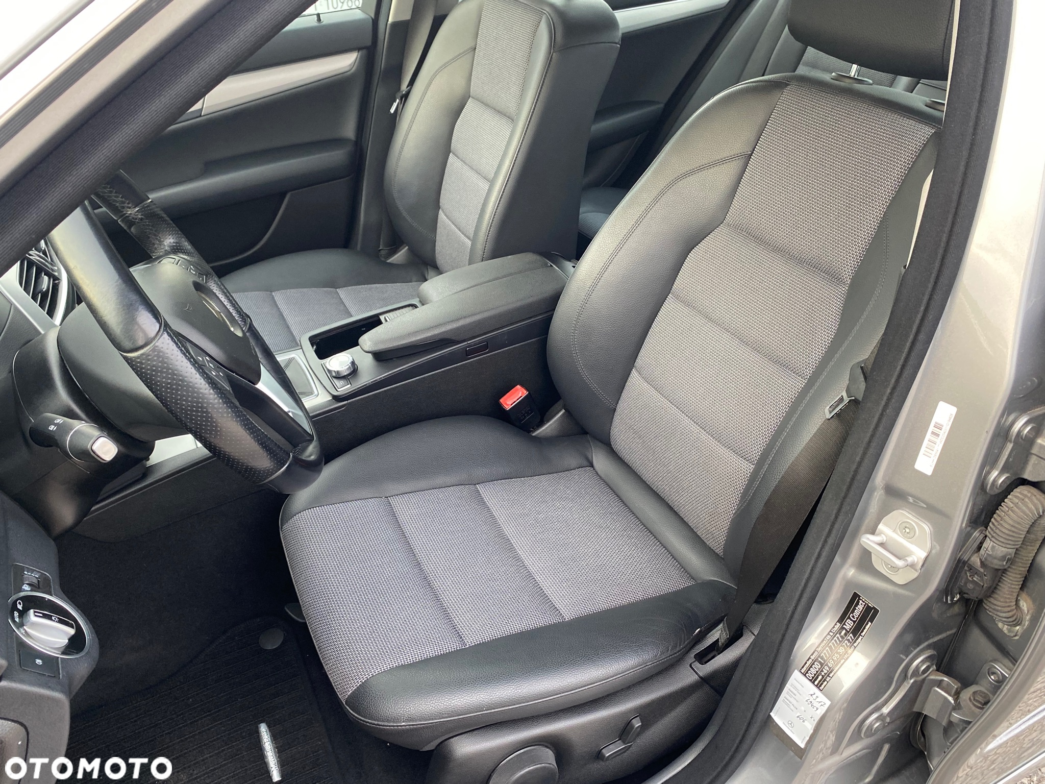 Mercedes-Benz Klasa C 180 (BlueEFFICIENCY) Avantgarde - 20
