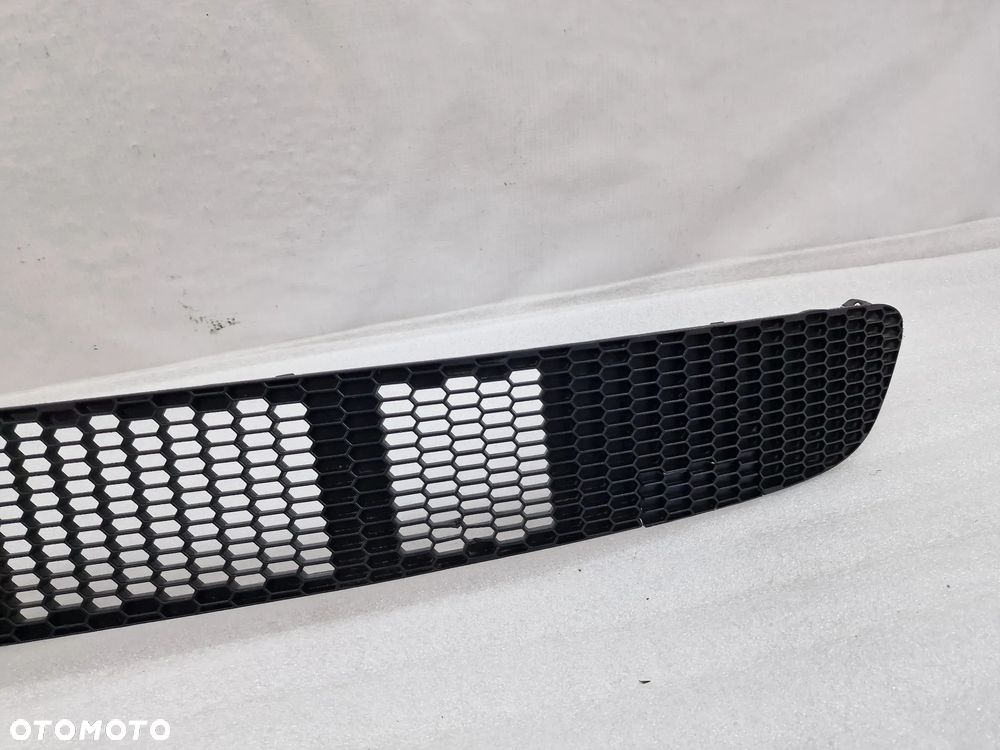 NISSAN ALMERA N16 LIFT 02- KRATKA ŚRODKOWA , NR 62254BN700 / 9555M010 , NR AUKCJI KR523 - 8