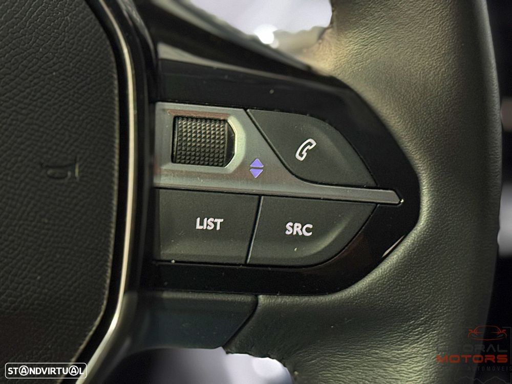 Peugeot 208 1.2 PureTech Allure - 23