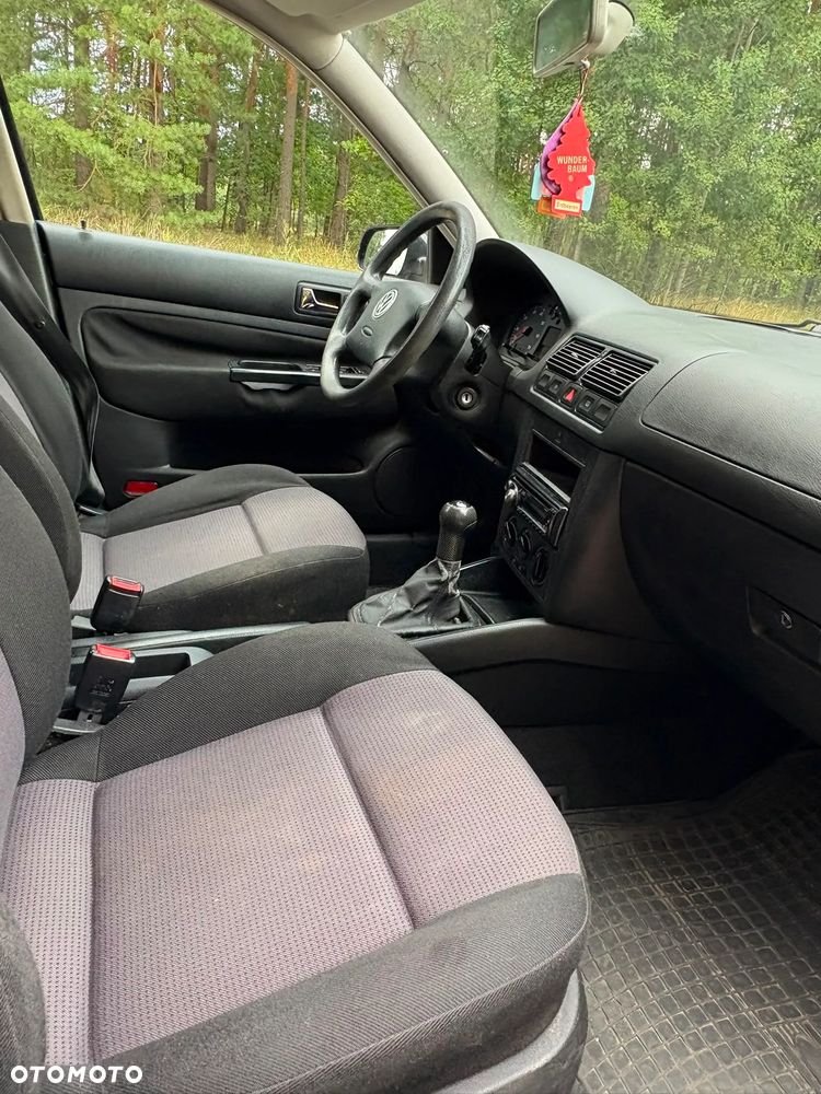 Volkswagen Golf - 9