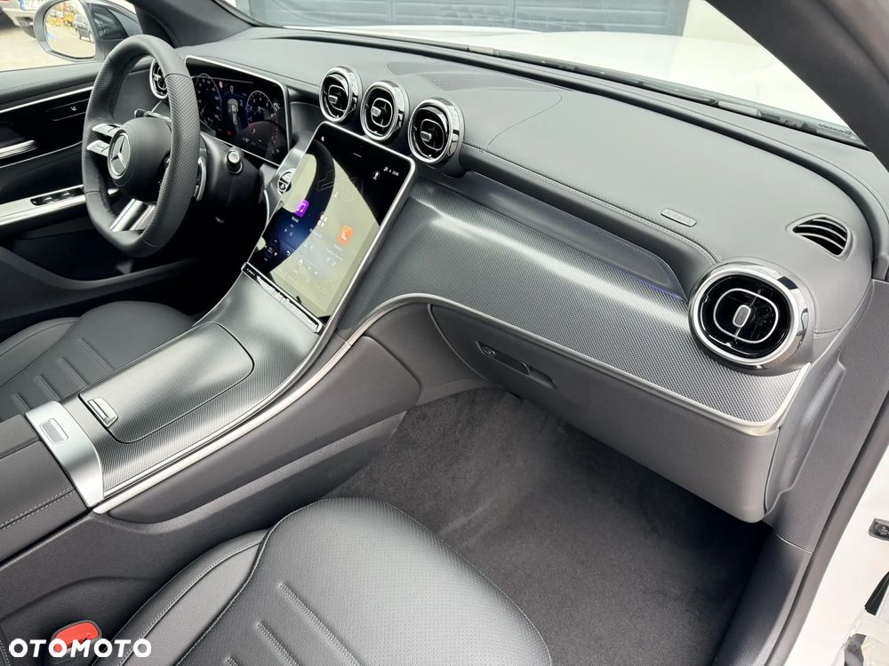 Mercedes-Benz GLC - 29