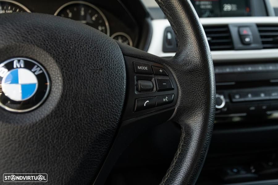 BMW 318 d Touring Auto - 51