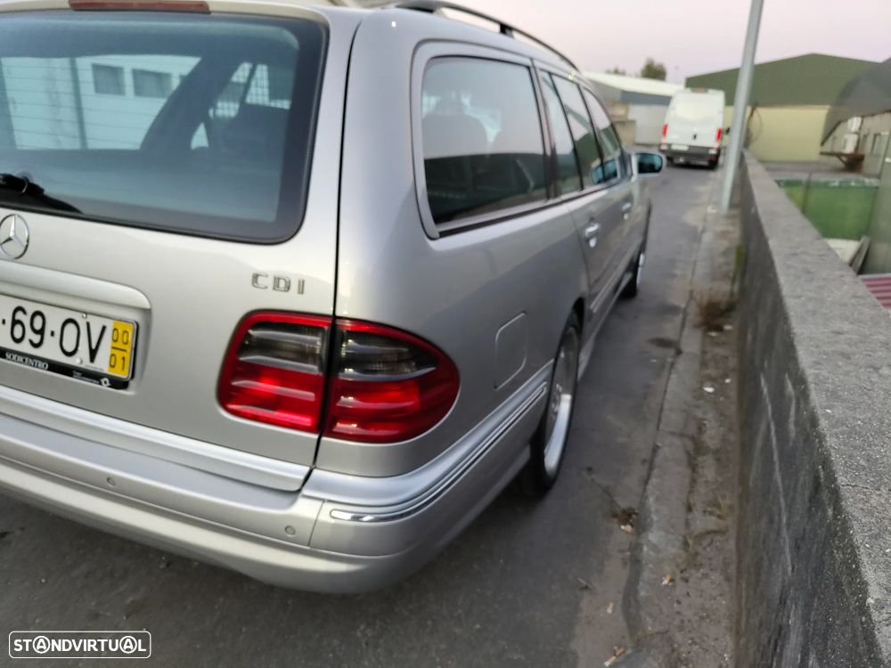 Mercedes-Benz E 320 CDi Avantgarde - 3