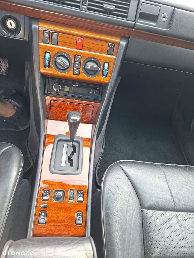Mercedes-Benz W124 (1984-1993) - 6