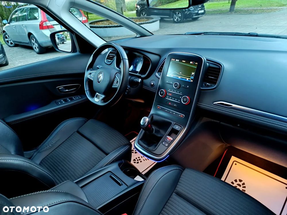 Renault Grand Scenic BLUE dCi 120 BLACK EDITION - 31