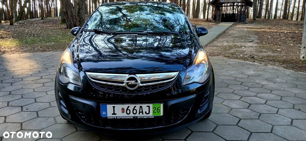 Opel Corsa 1.4 16V Innovation 110 Jahre - 9