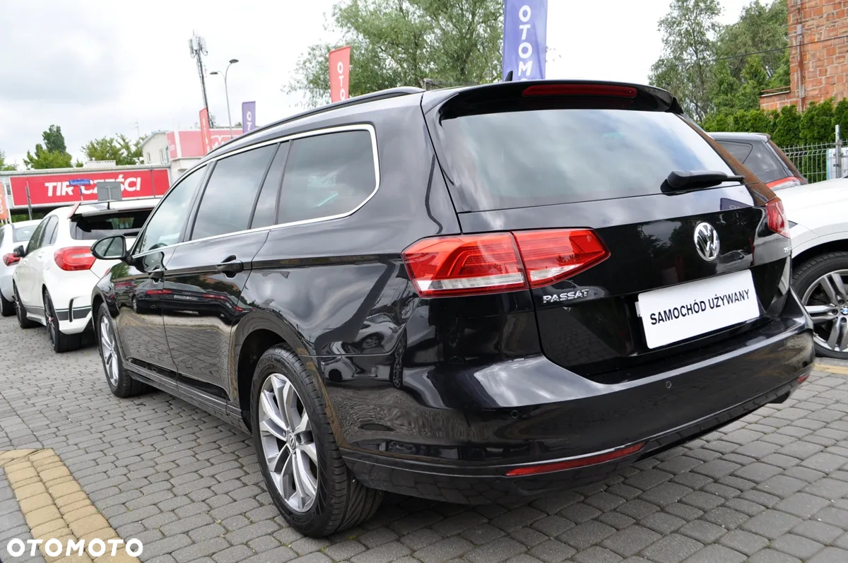 Volkswagen Passat 2.0 TDI BMT Comfortline DSG - 10