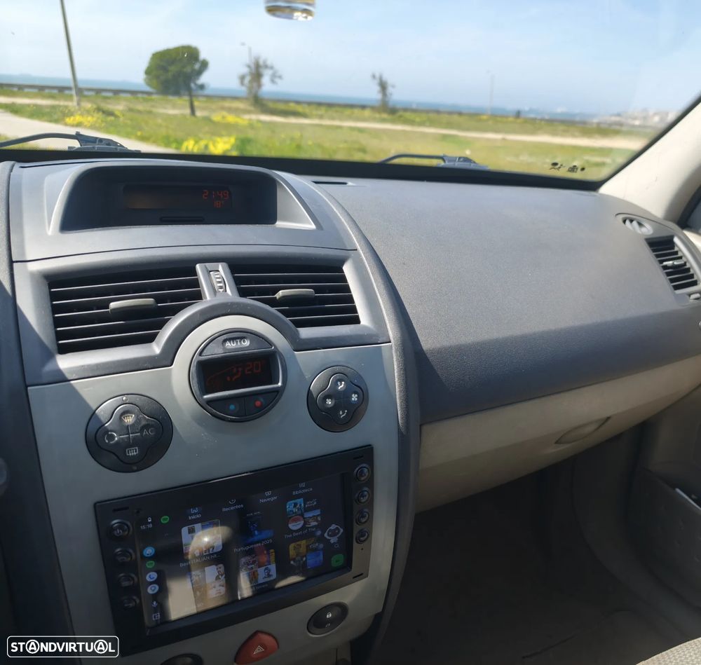 Renault Mégane 1.5 dCi Confort Privilège - 8