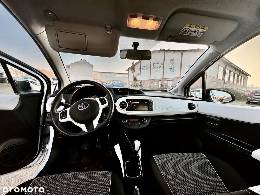 Toyota Yaris - 8