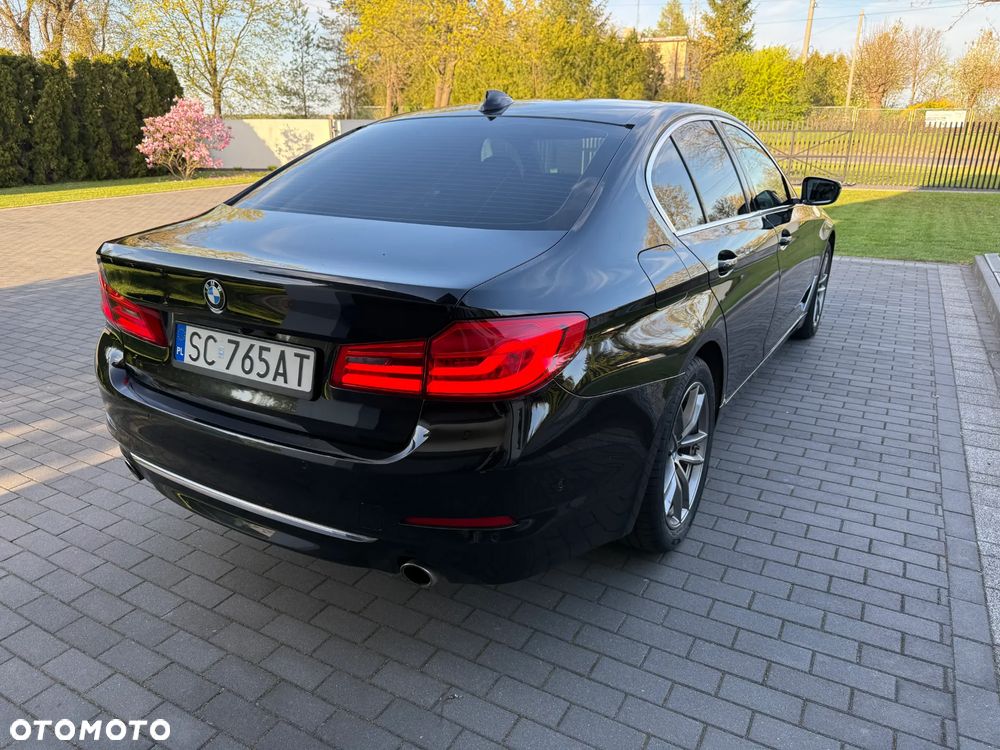 BMW Seria 5 530d xDrive Sport-Aut Luxury Line - 18
