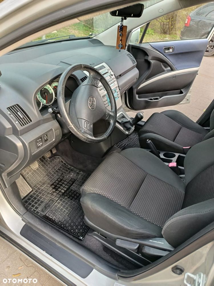 Toyota Corolla Verso 1.8 Sol + 7os - 9