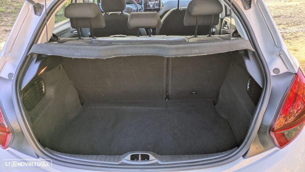 Peugeot 208 1.6 BlueHDi Style - 6