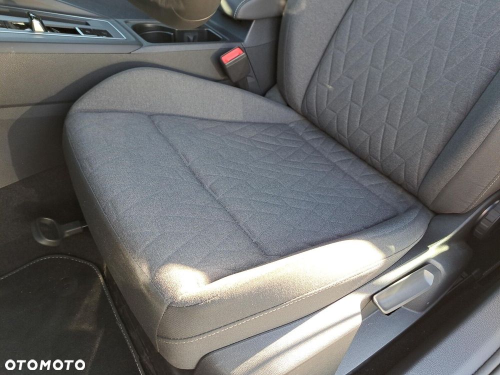 Volkswagen Golf - 12