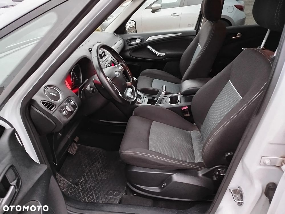 Ford S-Max - 18