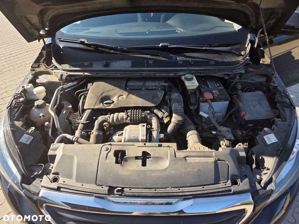 Peugeot 308 1.6 BlueHDi Active S&S - 17
