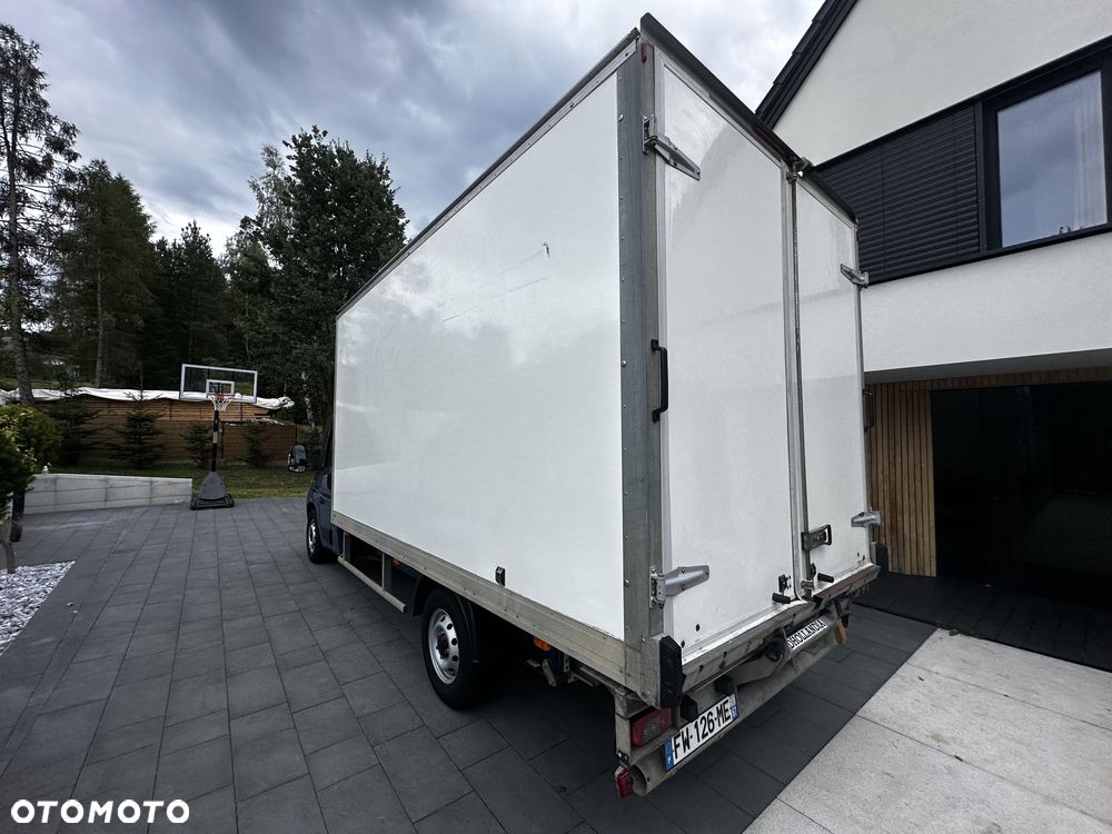 Fiat DUCATO 2.3 MAXI 130KM  KONTENER lekki + WINDA DHOLLAND 350kg silnik 2.3 130KM 2021 EURO 6 - 7