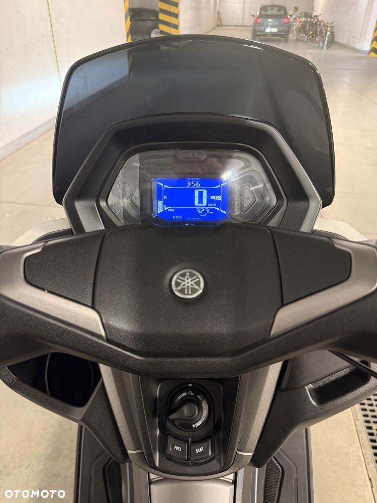 Yamaha NMAX - 6