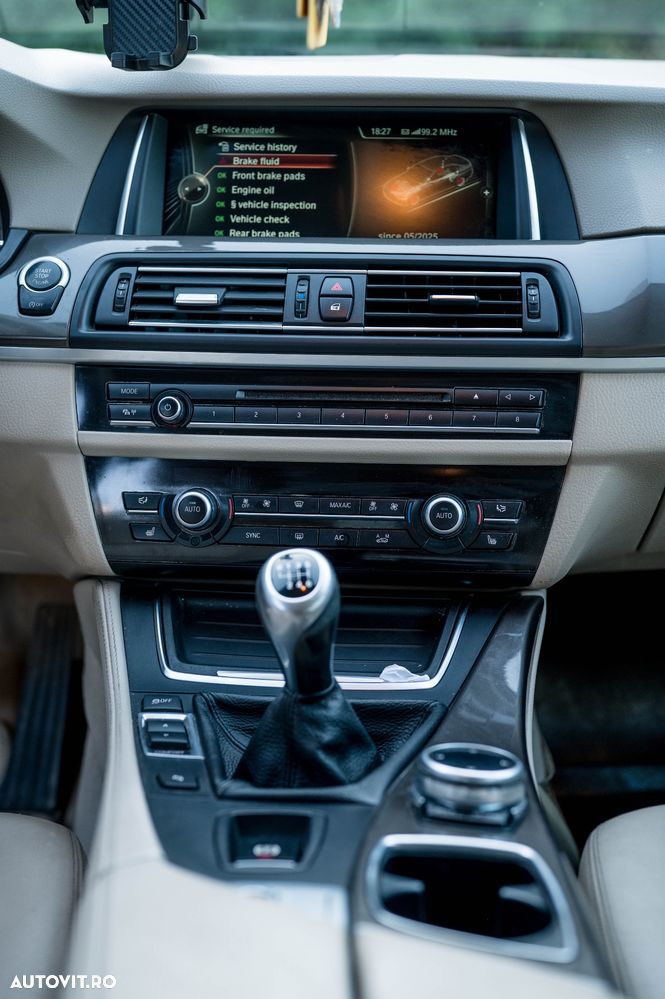 BMW Seria 5 520d - 12