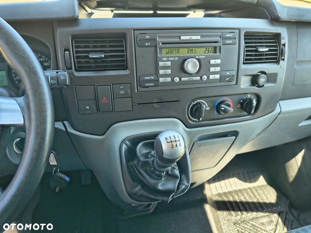 Ford Transit - 10