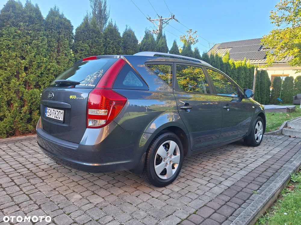 Kia Ceed - 3