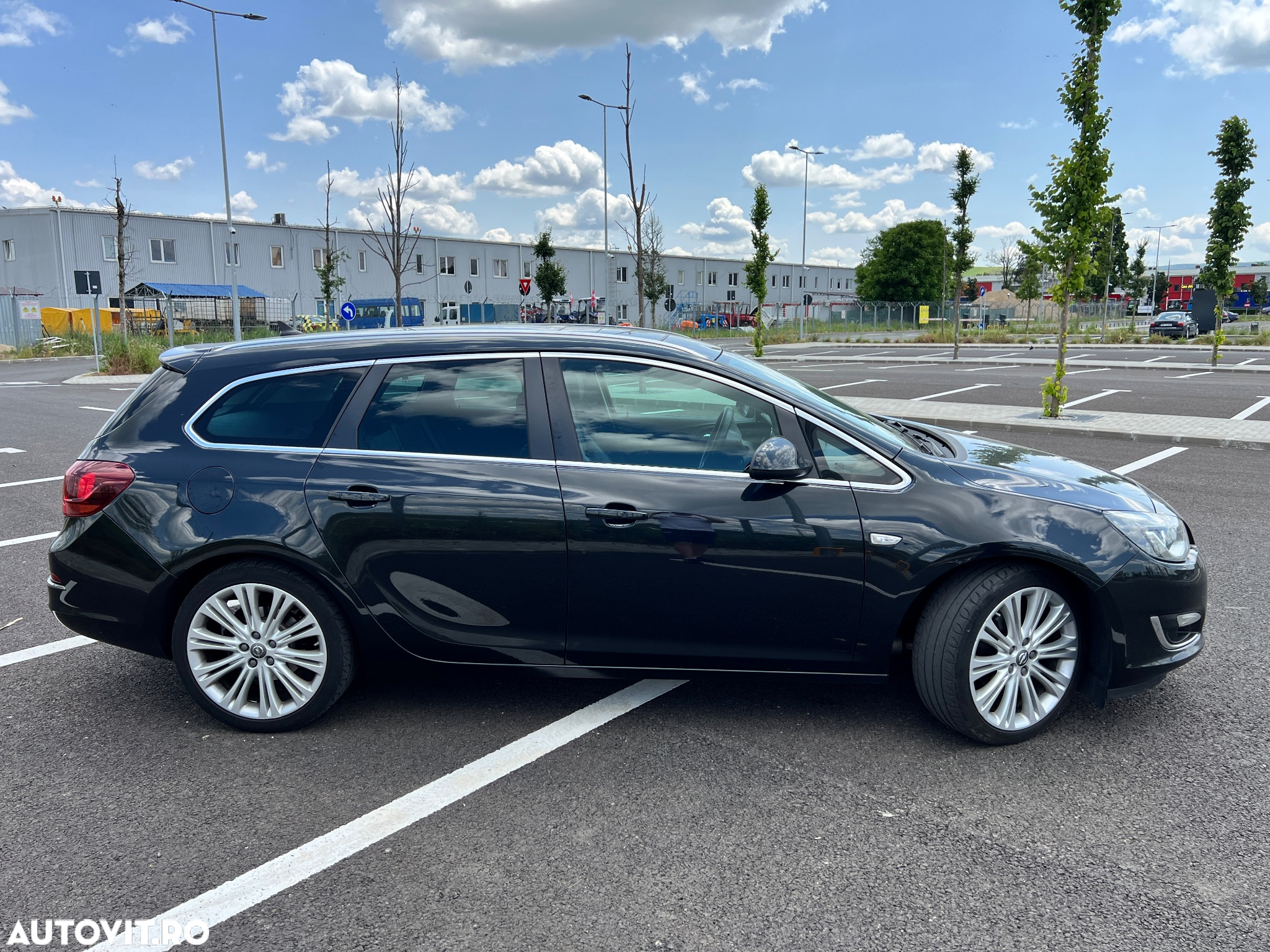 Opel Astra Sports Tourer 2.0 CDTI ECOTEC Start/Stop Enjoy - 2