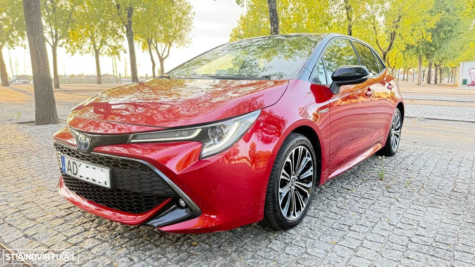 Toyota Corolla 1.8 Hybrid Square Collection - 1