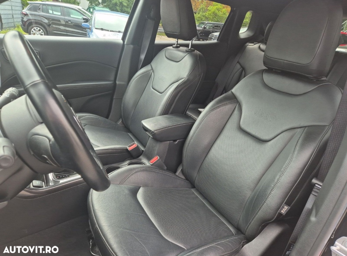Jeep Compass - 13