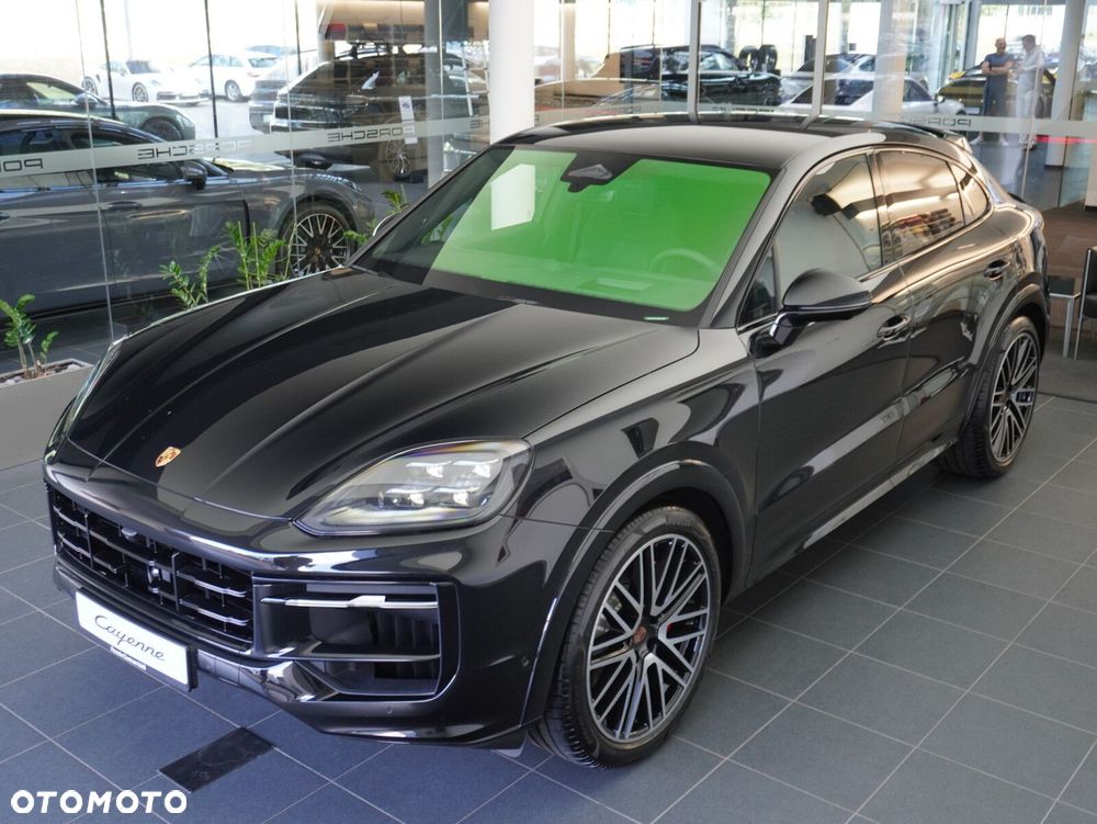 Porsche Cayenne GTS - 5