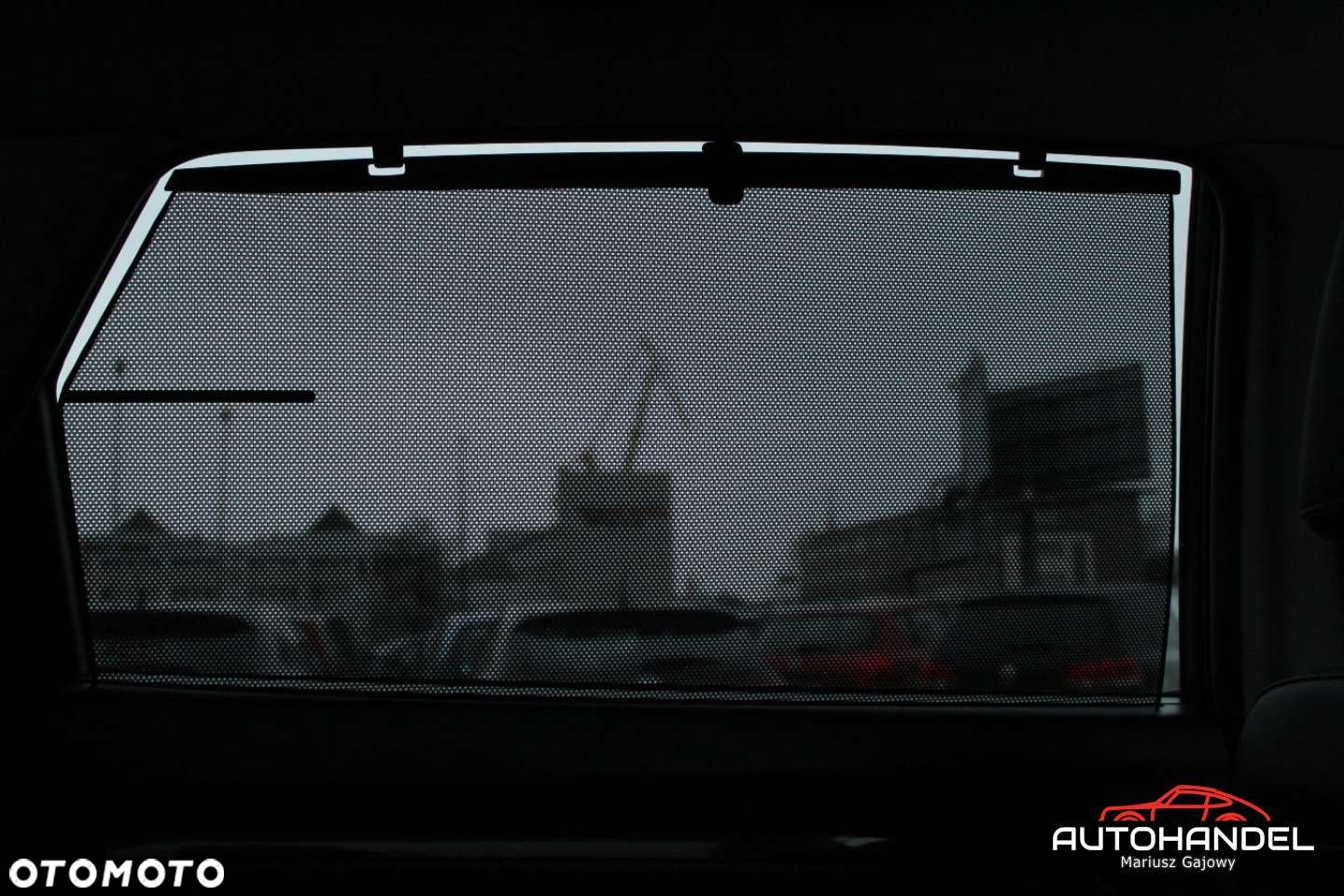 Kia Carens - 26