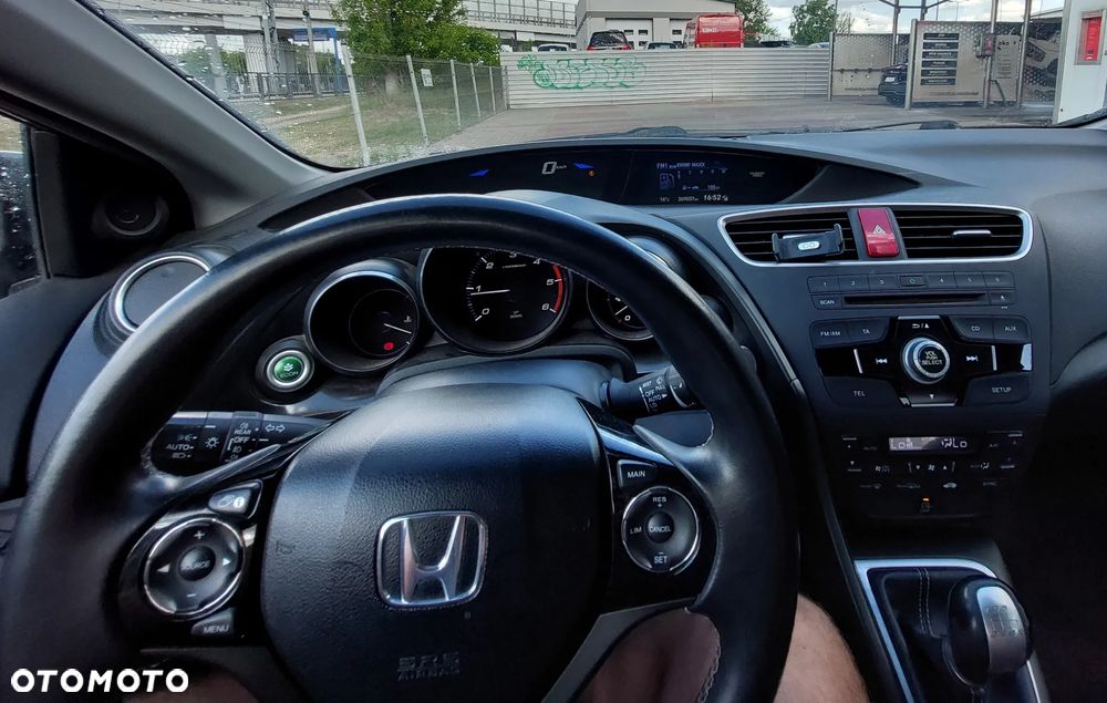 Honda Civic 1.6 i-DTEC Style Edition - 4