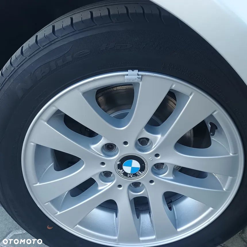 BMW Seria 3 318i - 29