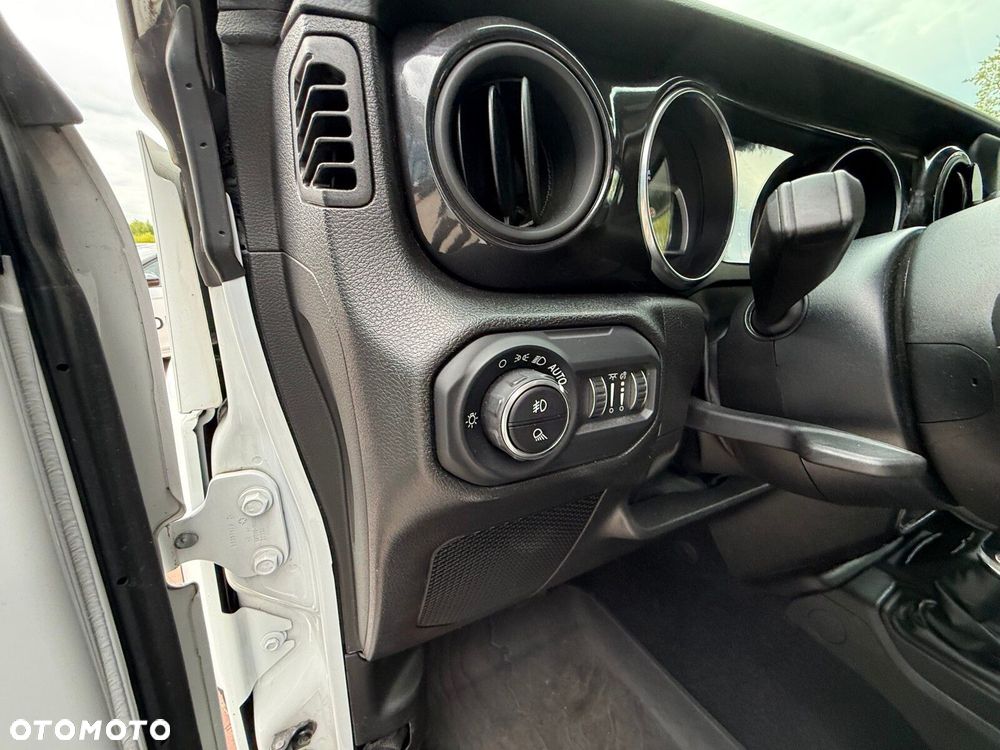 Jeep Gladiator - 13